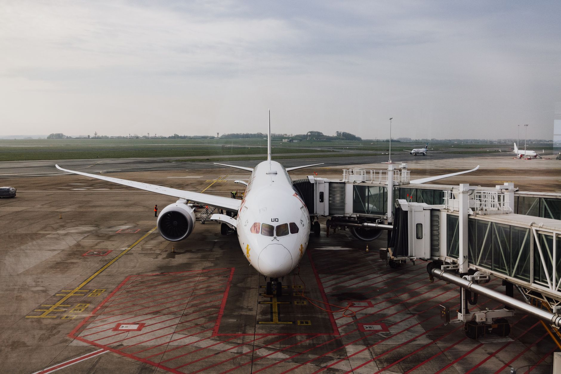 Airport SIM Card Kiosks Are a Rip-Off: Here's What to Do Instead