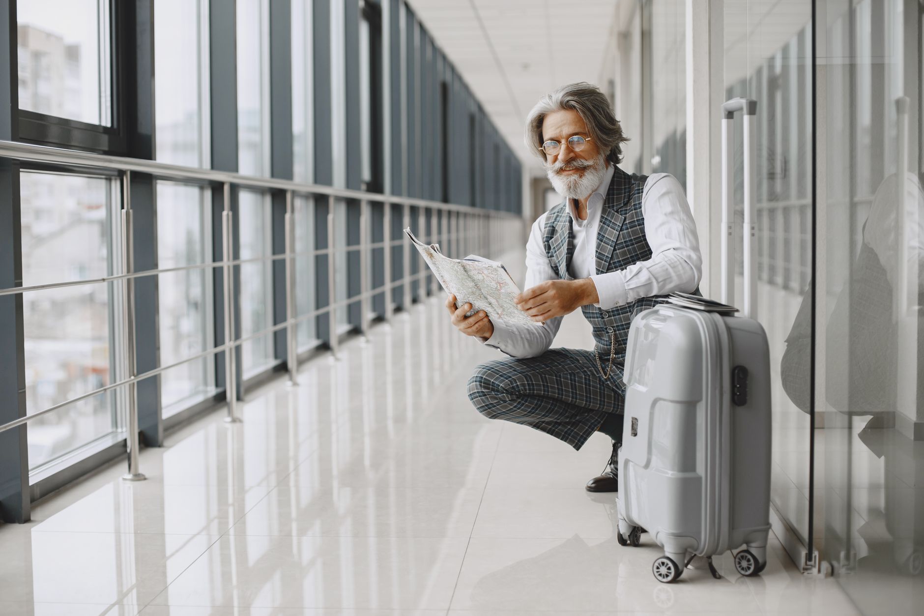 eSIM for Seniors: A Simple Guide for Non-Tech Travelers
